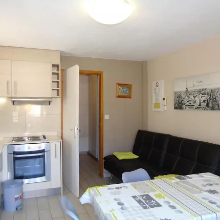 Apartment 2 Pieces Avec Balcon Et Parking A - Ideal Pour 4 Personnes - Fr-1-198-141
