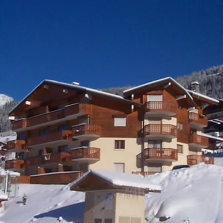 Apartment 2 Pieces Avec Balcon Et Parking A - Ideal Pour 4 Personnes - Fr-1-198-141